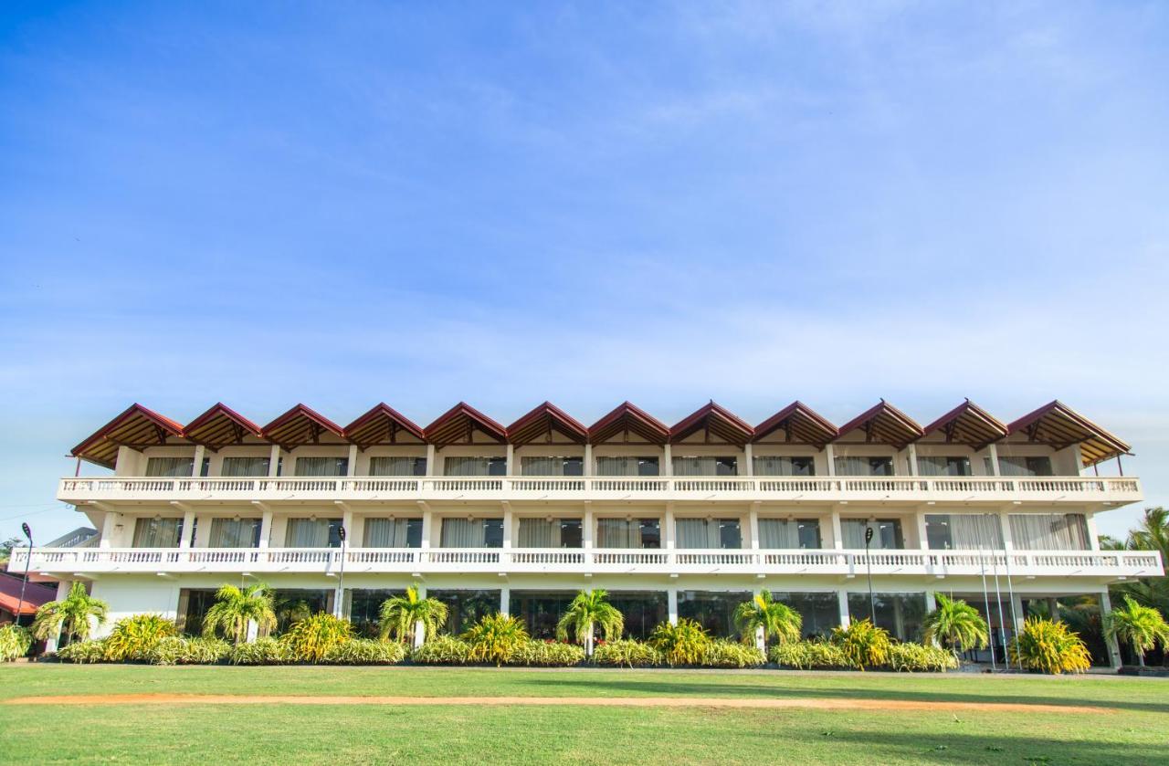Jkab Beach Resort Trincomalee Dış mekan fotoğraf