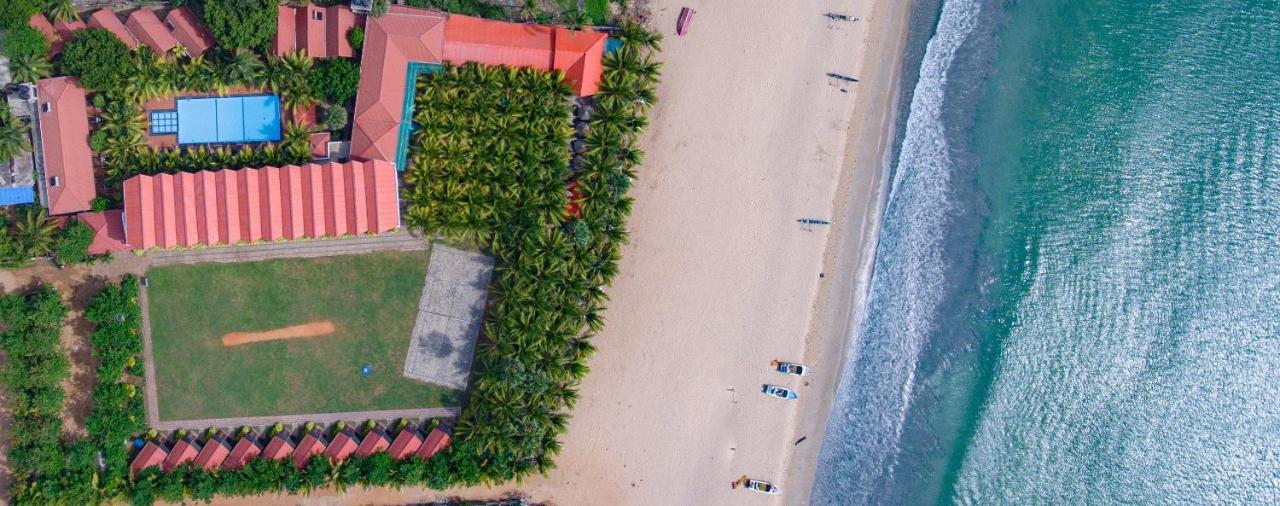 Jkab Beach Resort Trincomalee Dış mekan fotoğraf