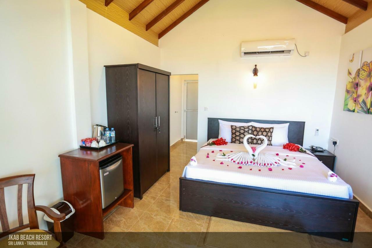 Jkab Beach Resort Trincomalee Dış mekan fotoğraf