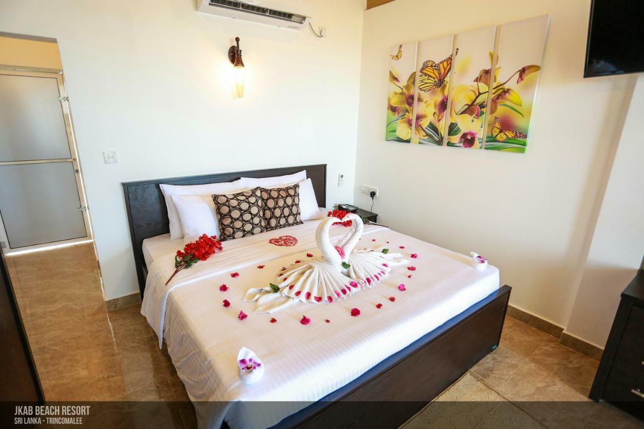 Jkab Beach Resort Trincomalee Dış mekan fotoğraf